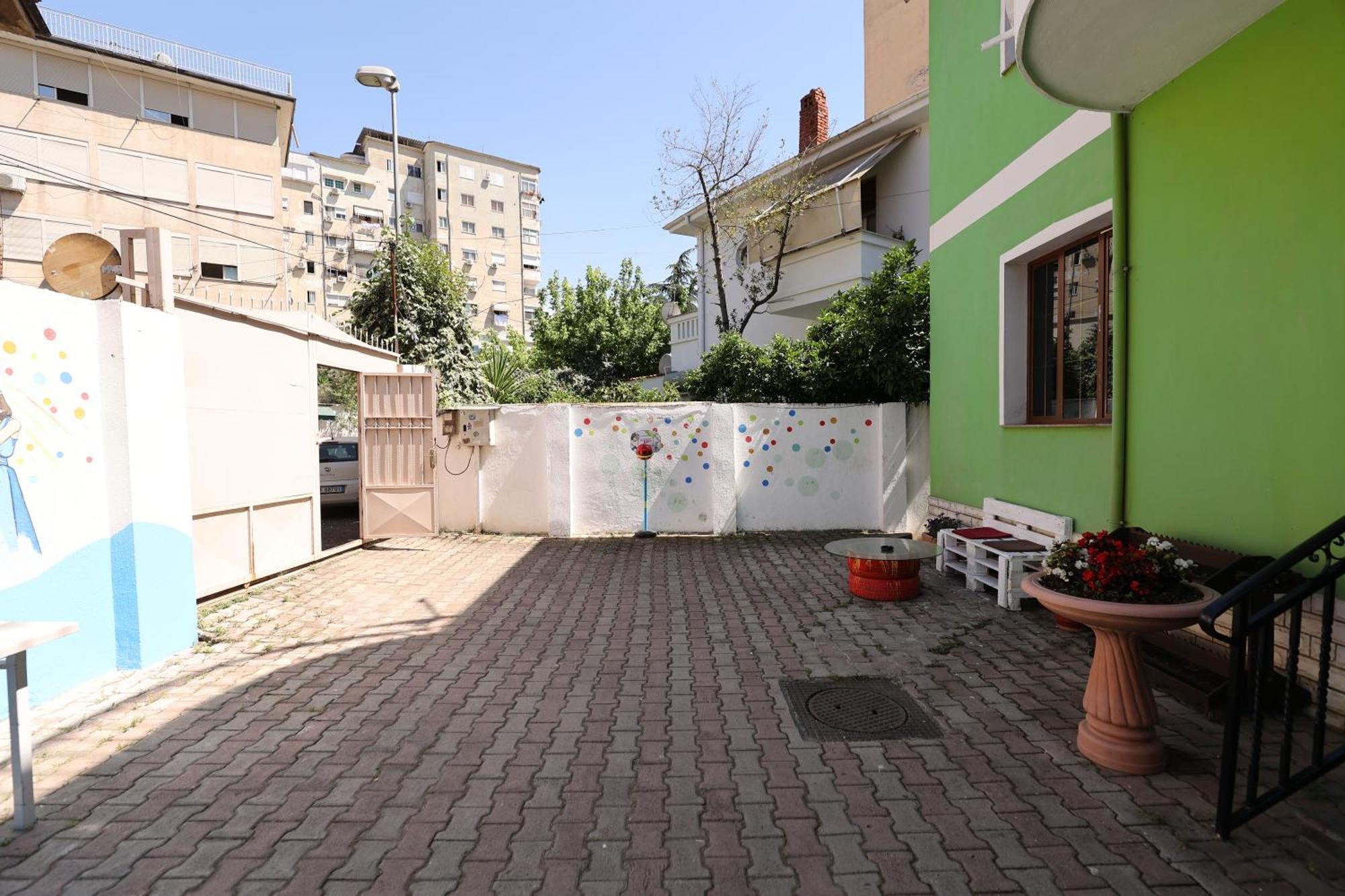 Hostel Osho Tirana Zewnętrze zdjęcie