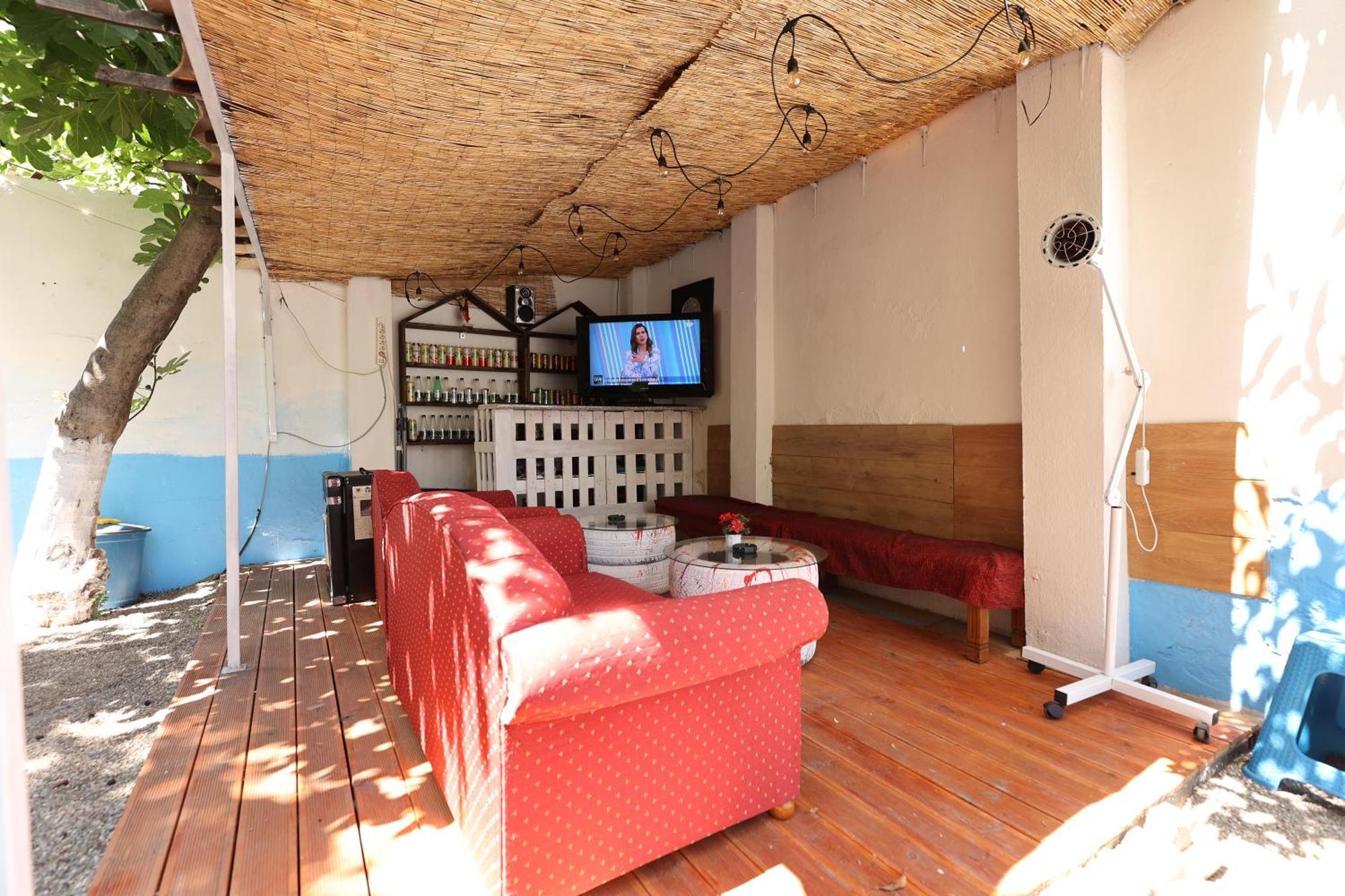 Hostel Osho Tirana Zewnętrze zdjęcie