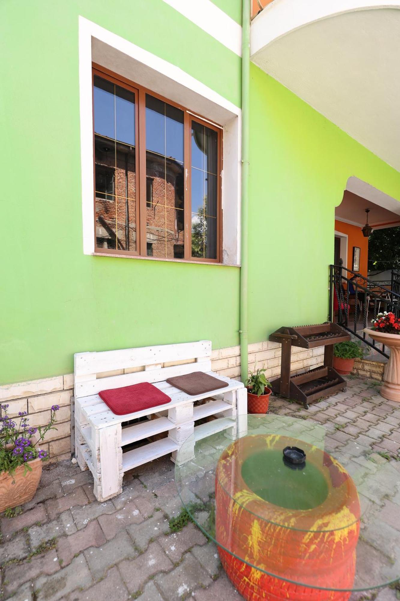 Hostel Osho Tirana Zewnętrze zdjęcie