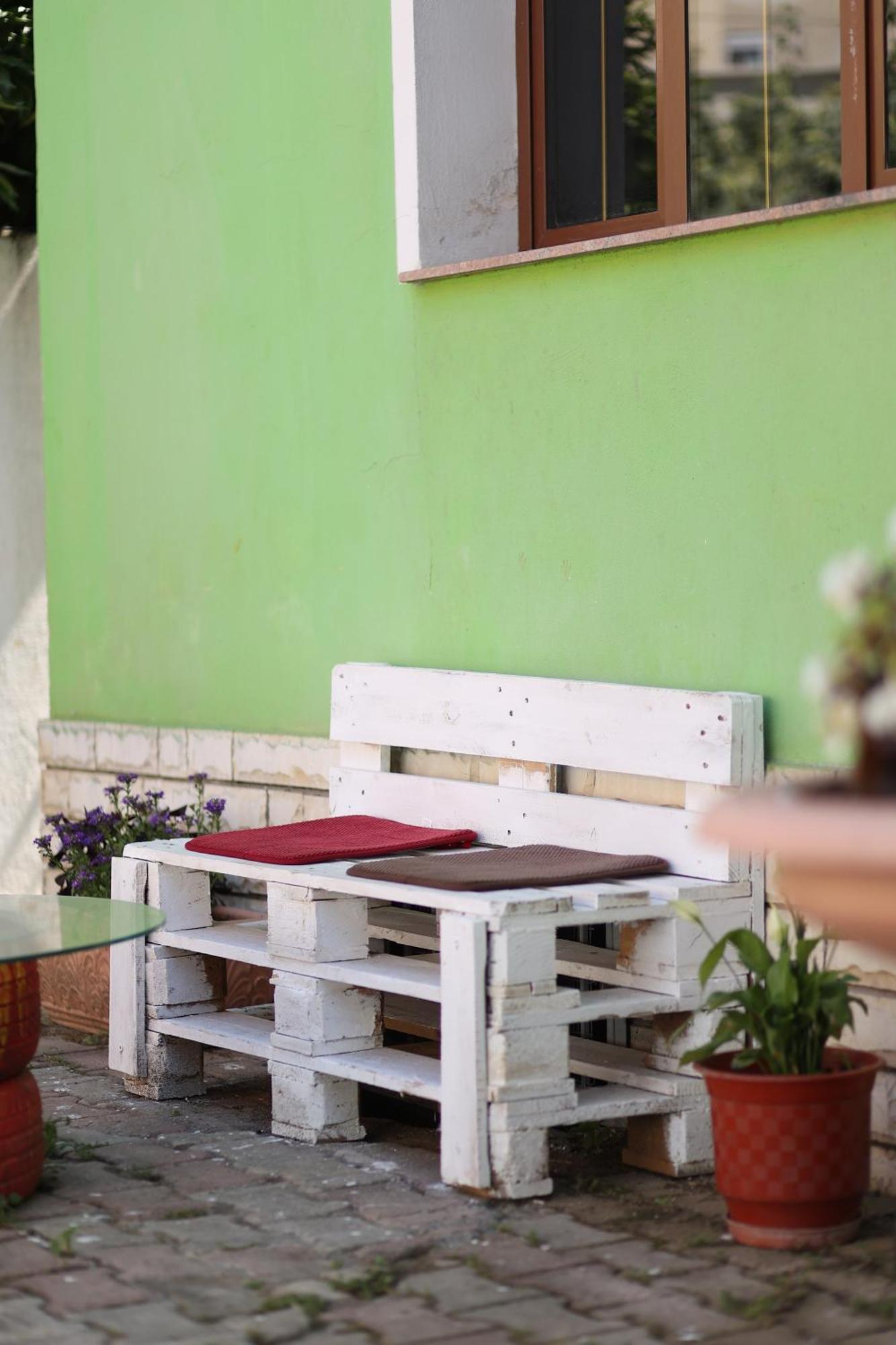Hostel Osho Tirana Zewnętrze zdjęcie