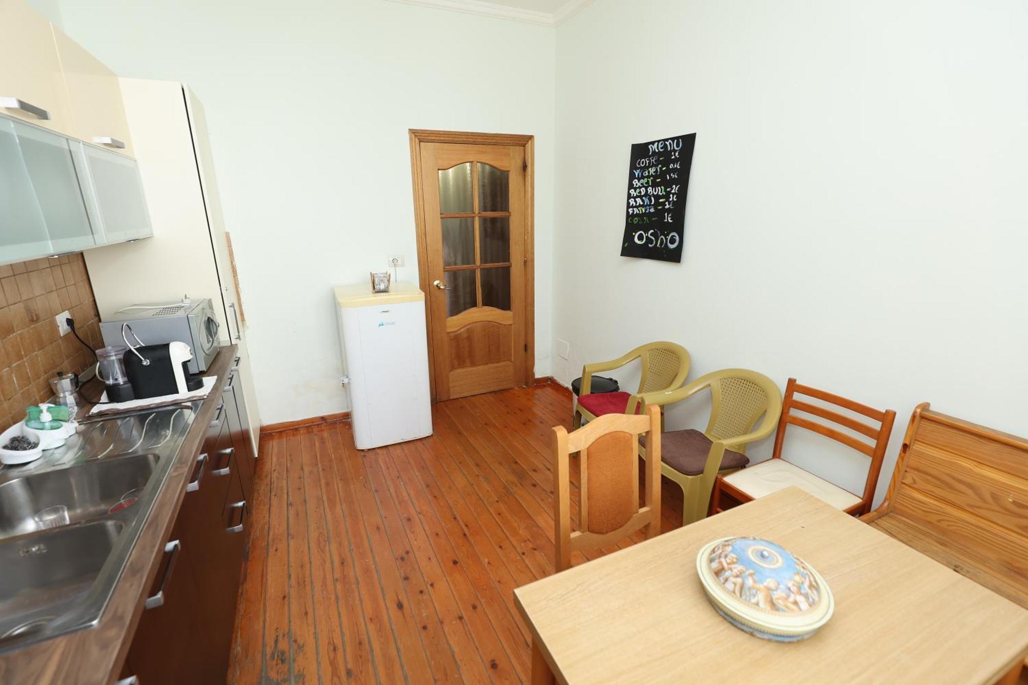Hostel Osho Tirana Zewnętrze zdjęcie