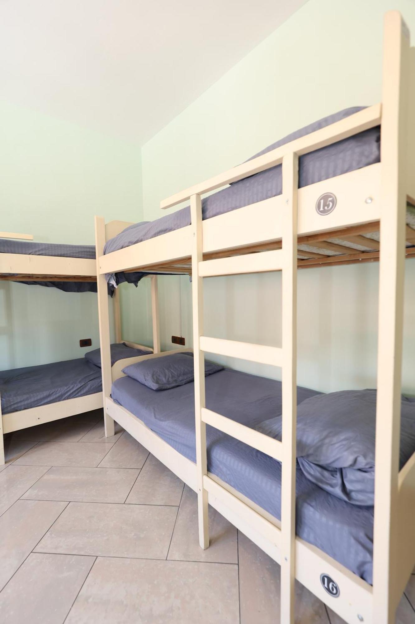 Hostel Osho Tirana Zewnętrze zdjęcie