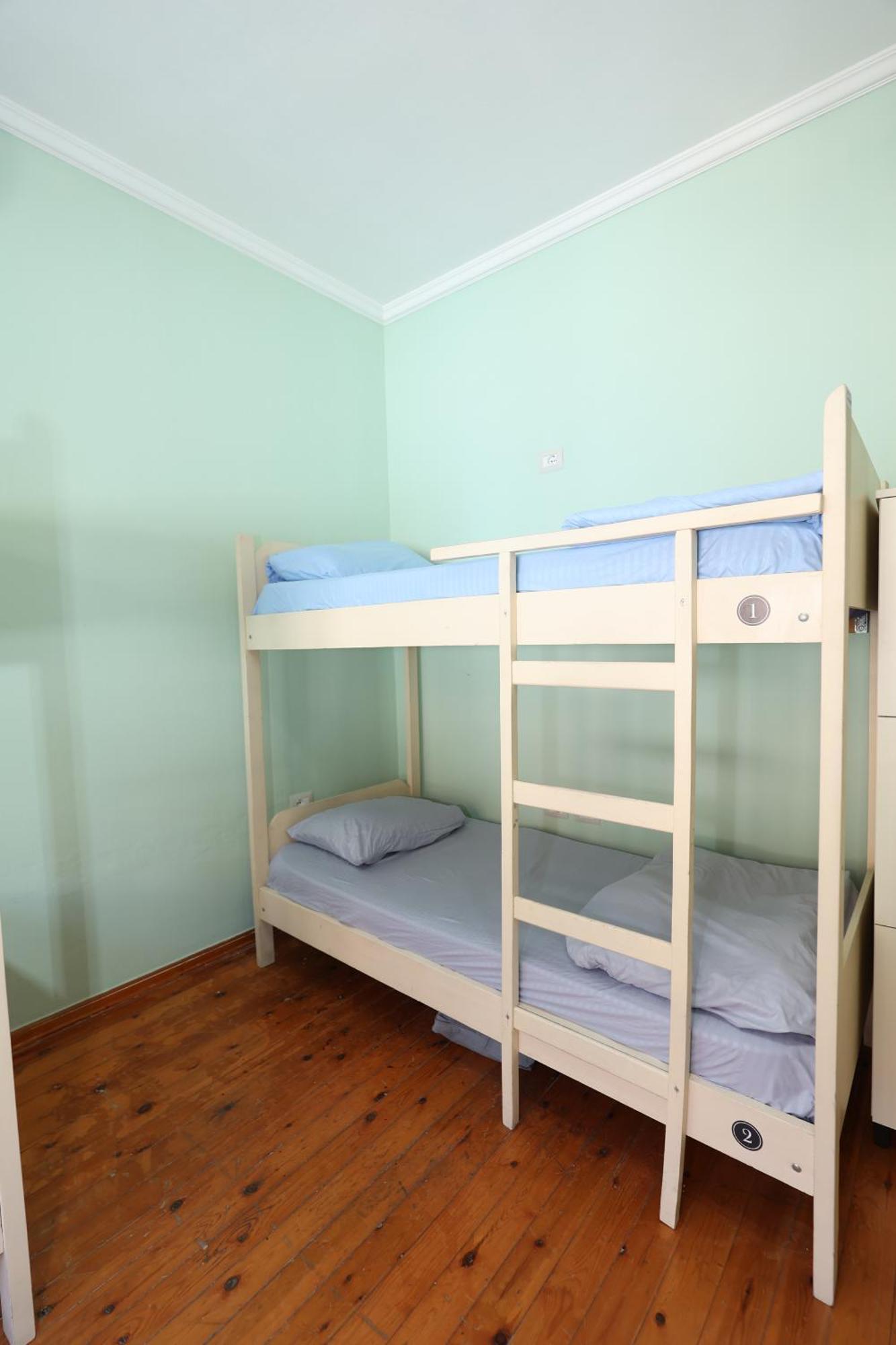 Hostel Osho Tirana Zewnętrze zdjęcie